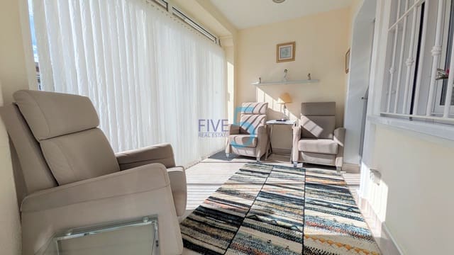 Chalet de 3 habitaciones en Daya Vieja en venta con piscina garaje - 210.000 € (Ref: 10165603)