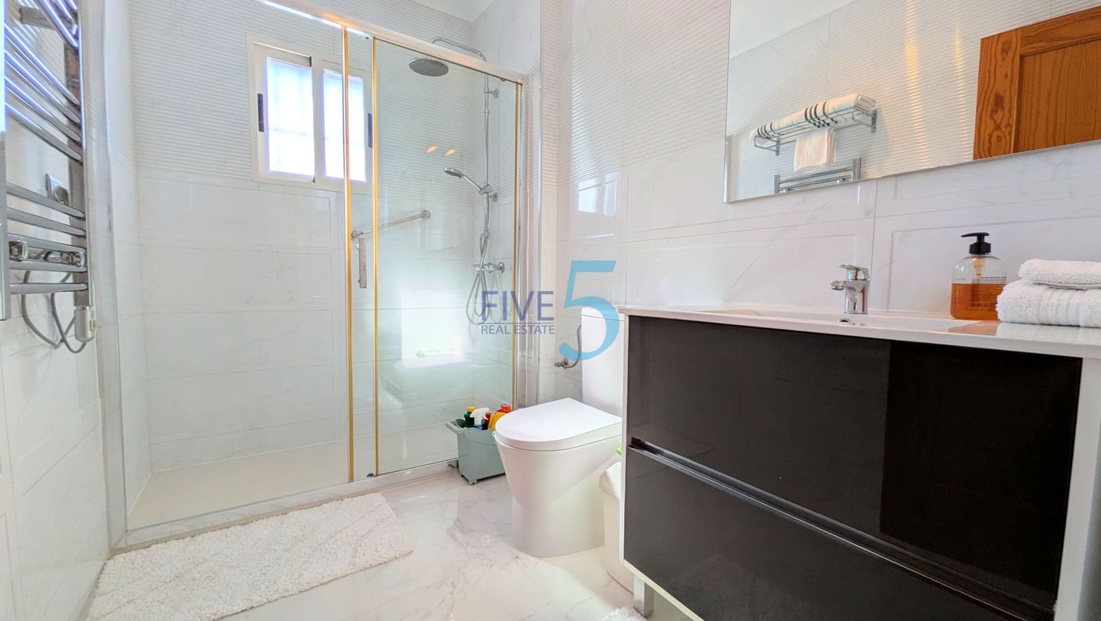 3 bedroom Villa for sale in Daya Vieja with pool garage - € 210,000 (Ref: 10165603)