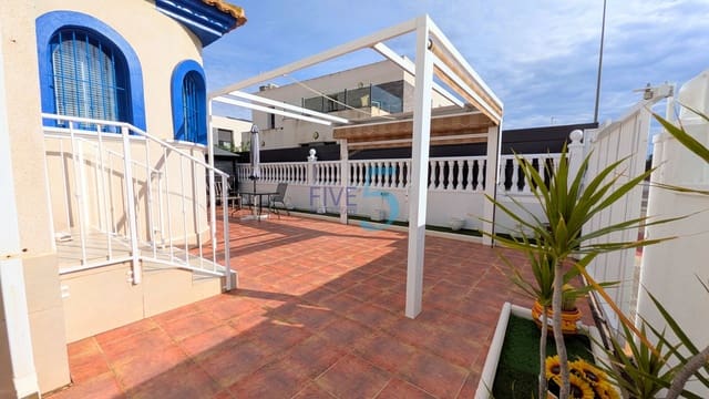 Chalet de 3 habitaciones en Daya Vieja en venta con piscina garaje - 210.000 € (Ref: 10165603)