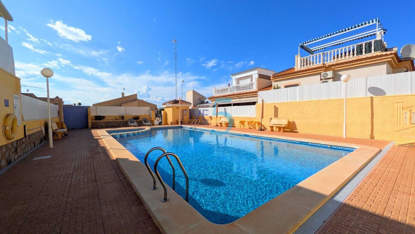 3 soveværelse Villa til salg i Ciudad Quesada med swimmingpool garage - € 225.000 (Ref: 10165859)