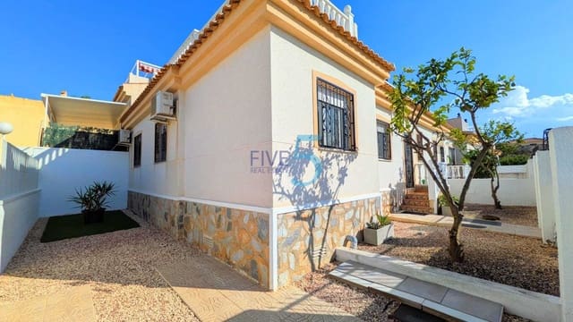 3 soveværelse Villa til salg i Ciudad Quesada, Rojales med swimmingpool garage - € 225.000 (Ref: 10165859)