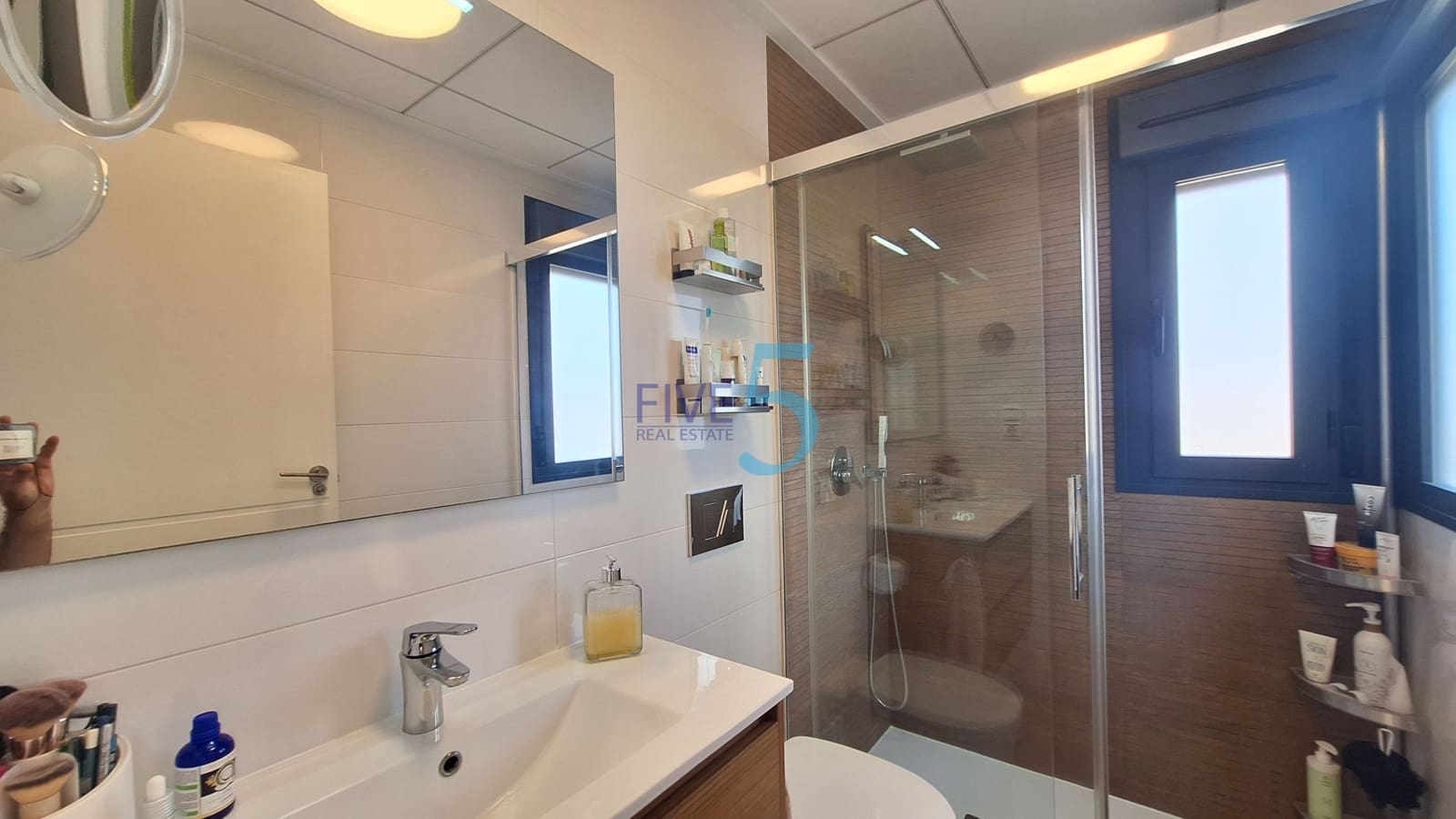 3 soveværelse Byhus til salg i Villamartin med swimmingpool garage - € 395.000 (Ref: 10165935)