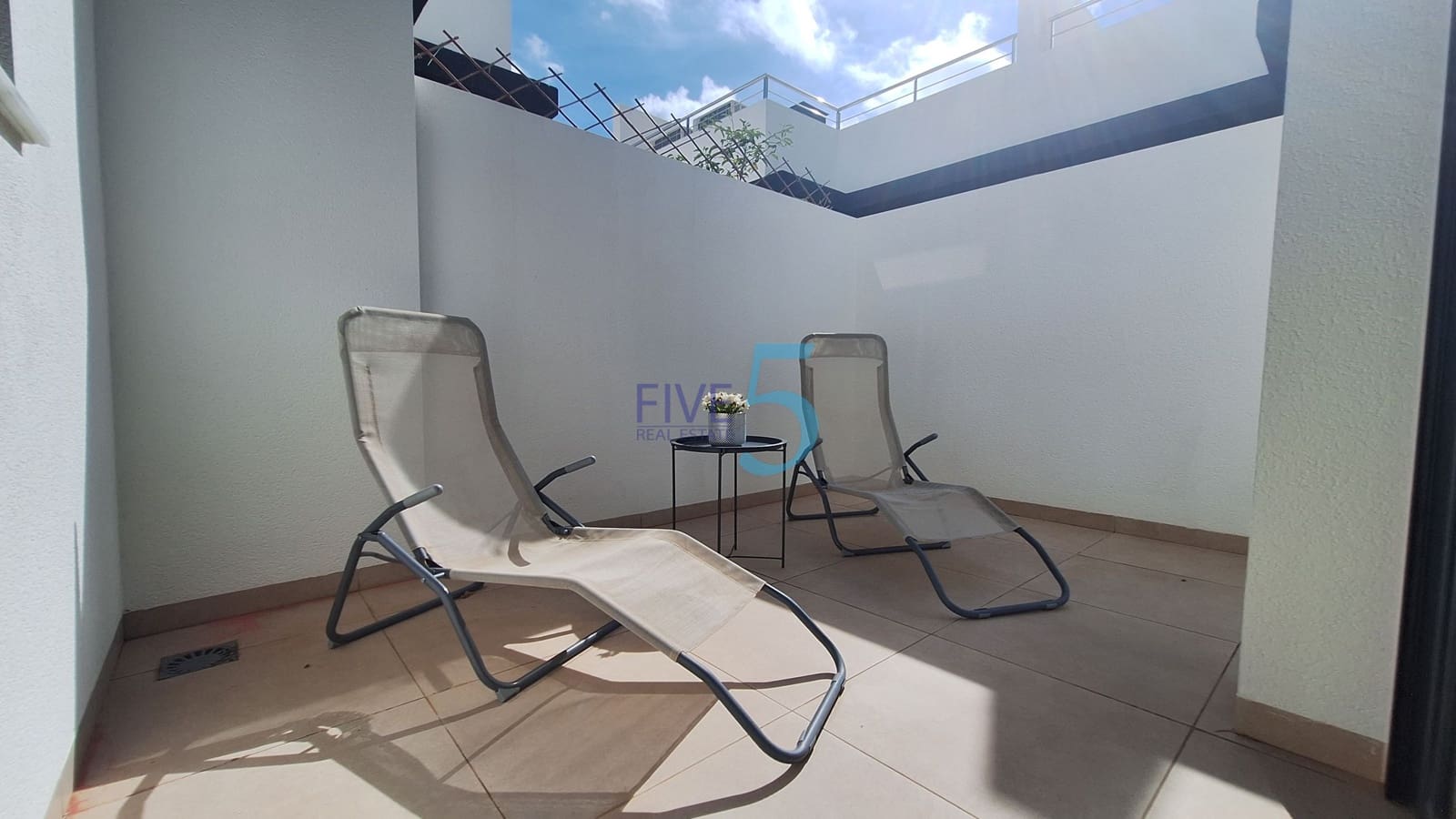 3 soveværelse Byhus til salg i Villamartin med swimmingpool garage - € 395.000 (Ref: 10165935)