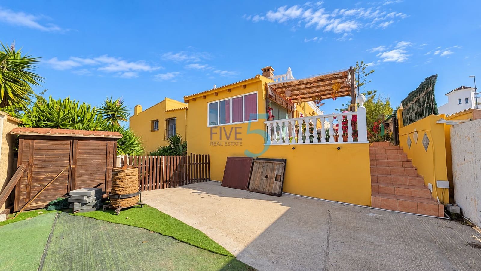 5 soveværelse Villa til salg i San Fulgencio med swimmingpool garage - € 550.000 (Ref: 10168881)