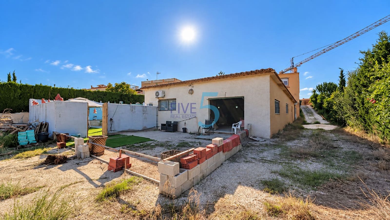 5 soveværelse Villa til salg i San Fulgencio med swimmingpool garage - € 550.000 (Ref: 10168881)