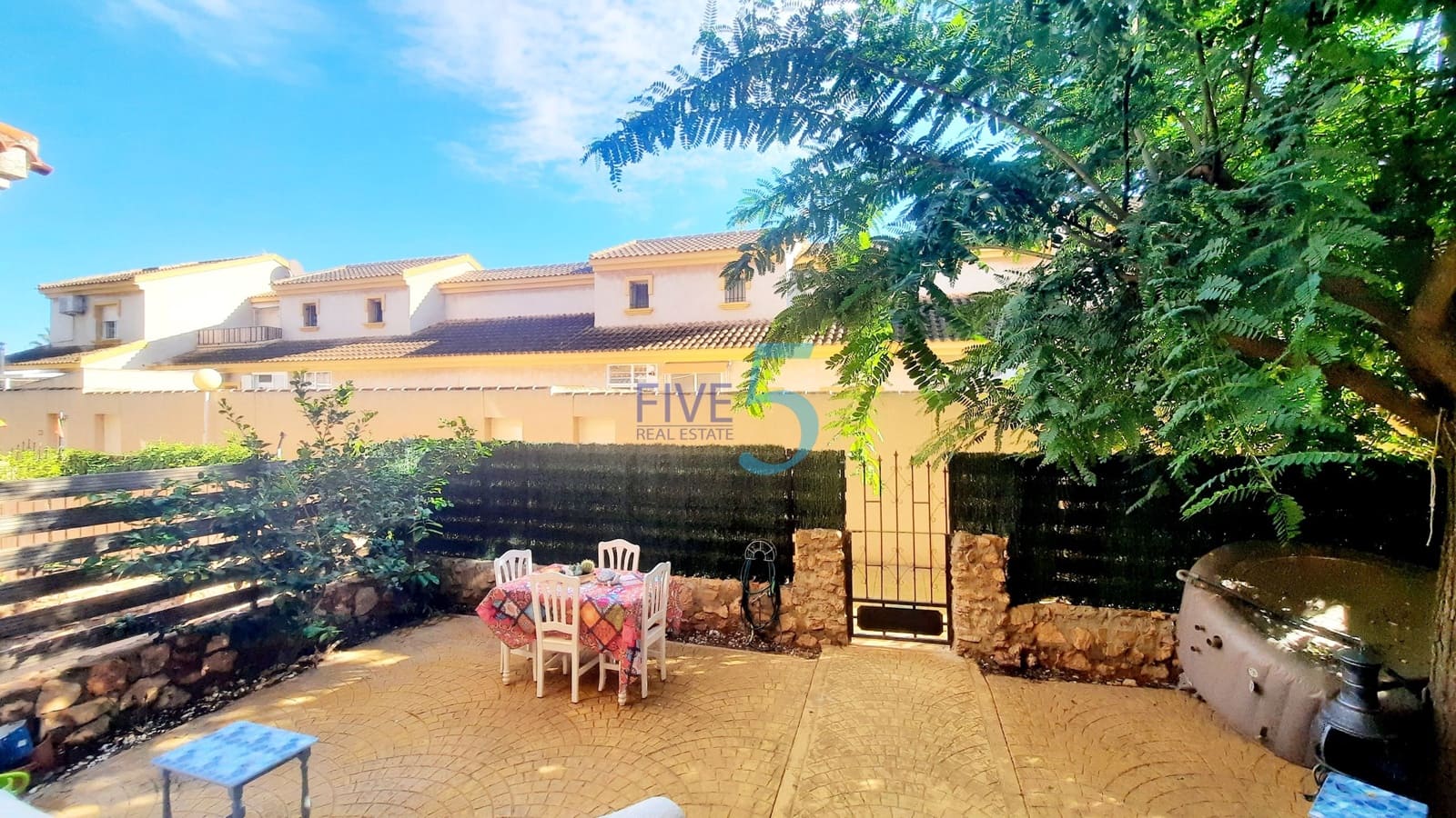 4 soveværelse Lejlighed til salg i Estrella de Mar med swimmingpool garage - € 137.000 (Ref: 10168882)