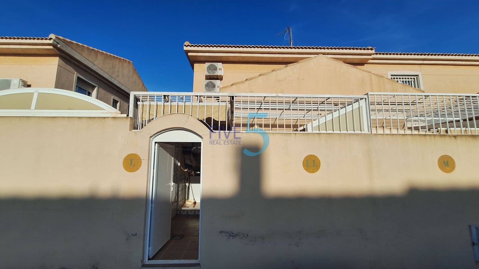 Pareado de 3 habitaciones en Santiago de la Ribera en venta con piscina garaje - 225.000 € (Ref: 10169063)