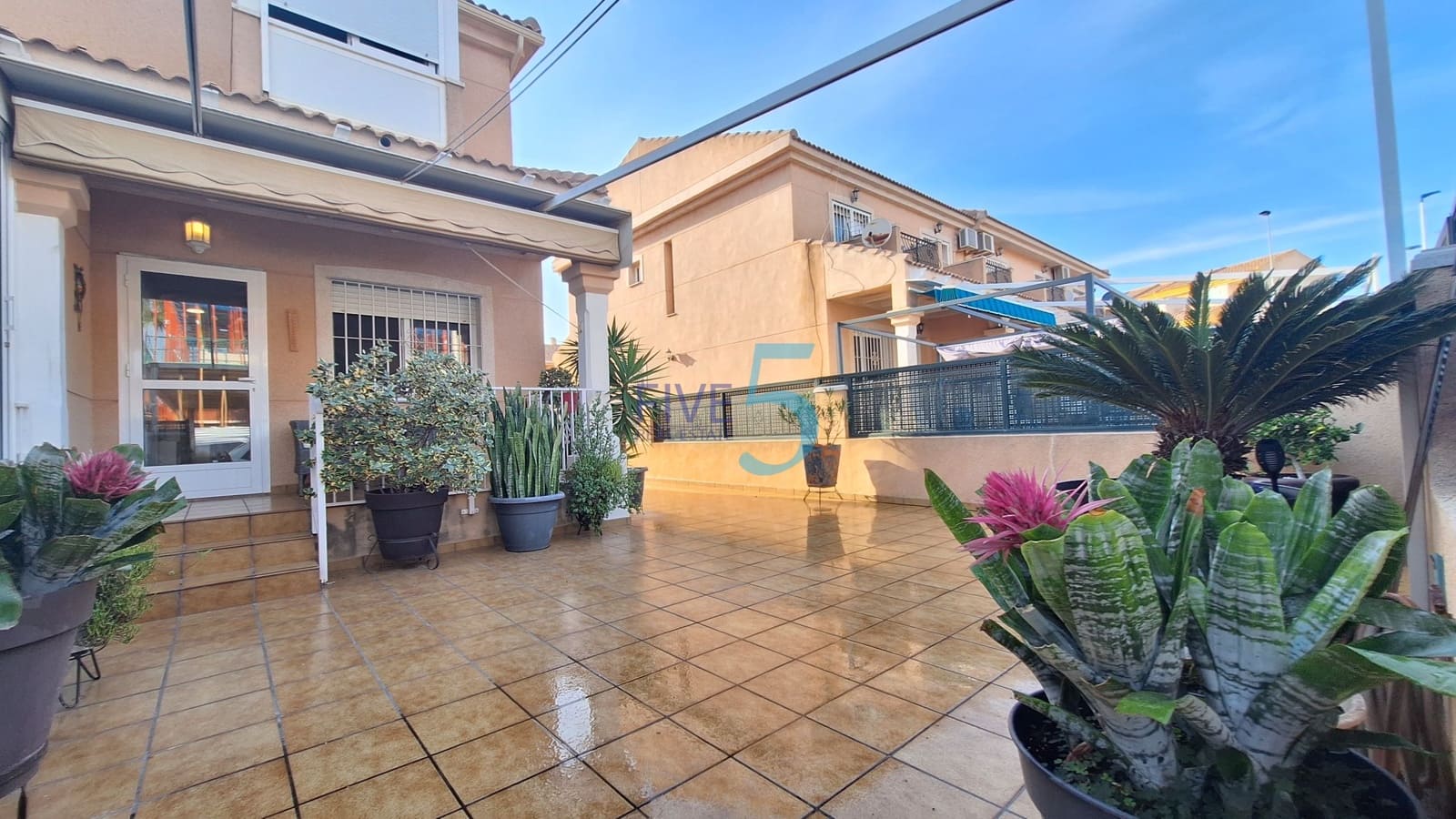 Pareado de 3 habitaciones en Santiago de la Ribera en venta con piscina garaje - 225.000 € (Ref: 10169063)