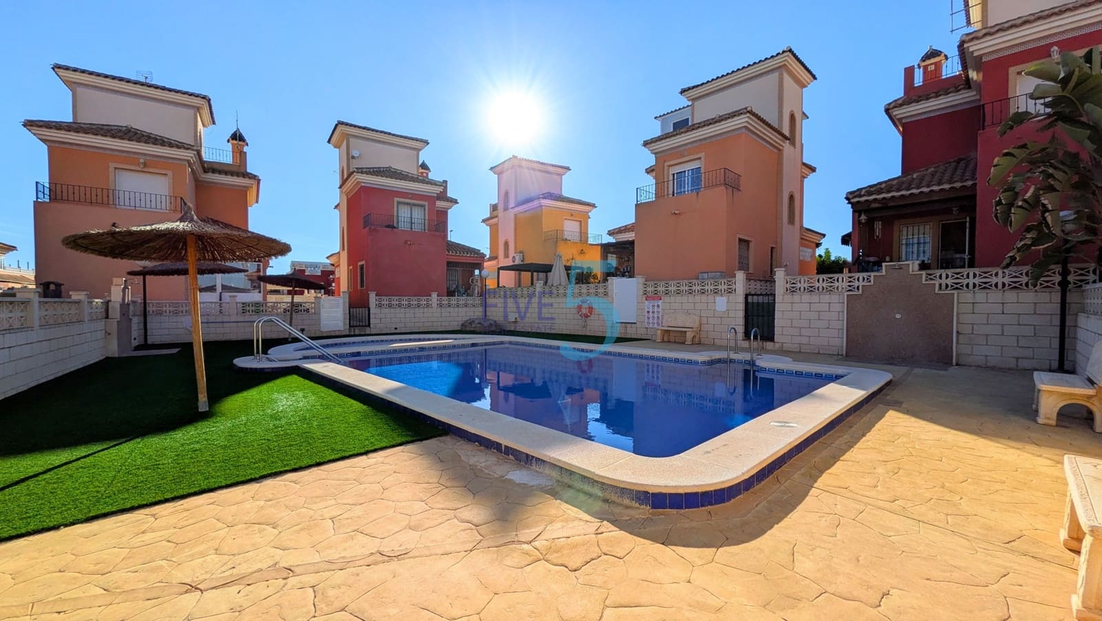 3 soveværelse Villa til salg i Los Montesinos med swimmingpool garage - € 212.000 (Ref: 10169408)