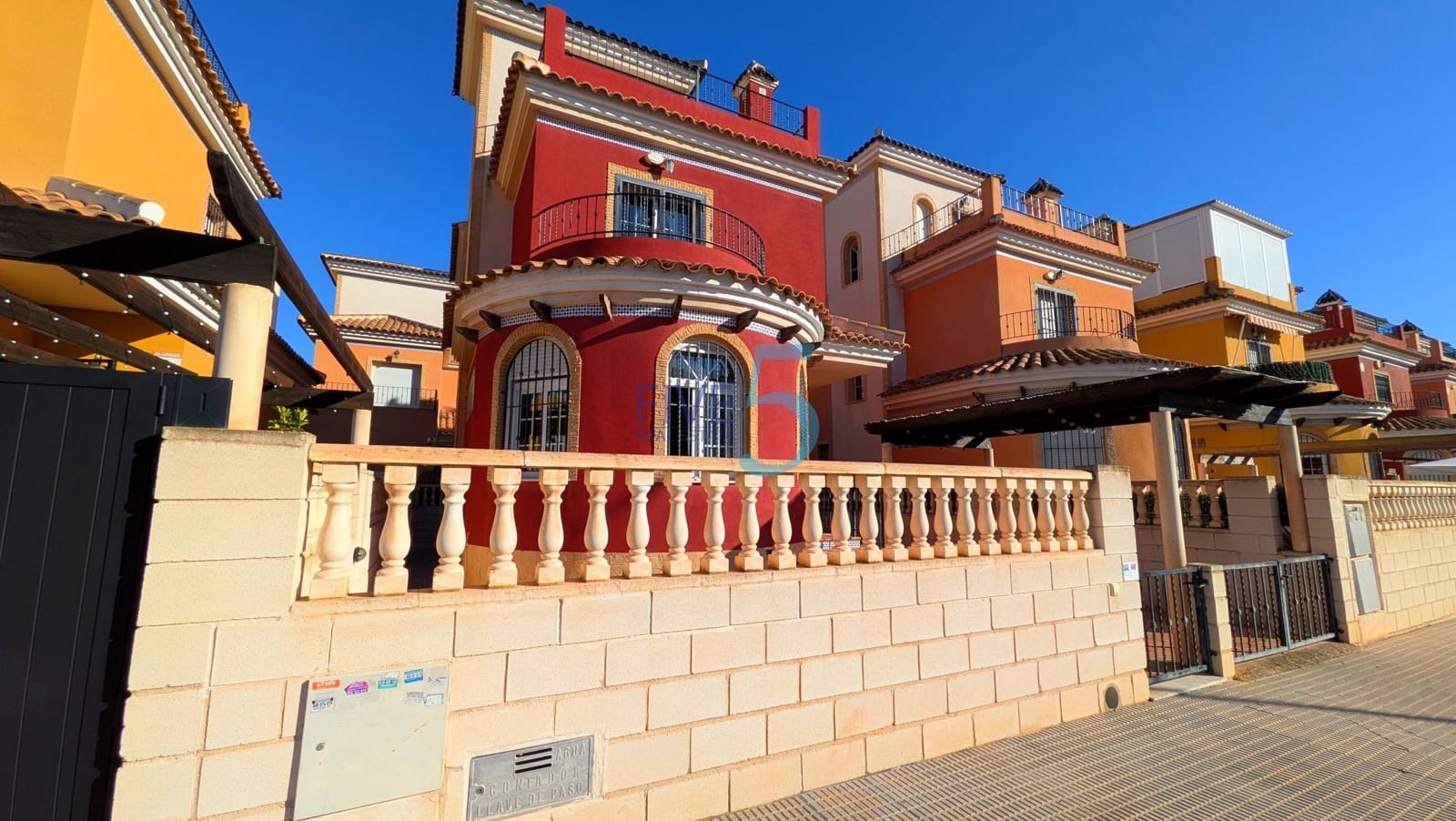 3 soveværelse Villa til salg i Los Montesinos med swimmingpool garage - € 212.000 (Ref: 10169408)