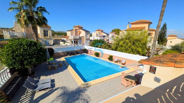 Chalet de 3 habitaciones en Algorfa en venta con piscina garaje - 330.000 € (Ref: 10170288)