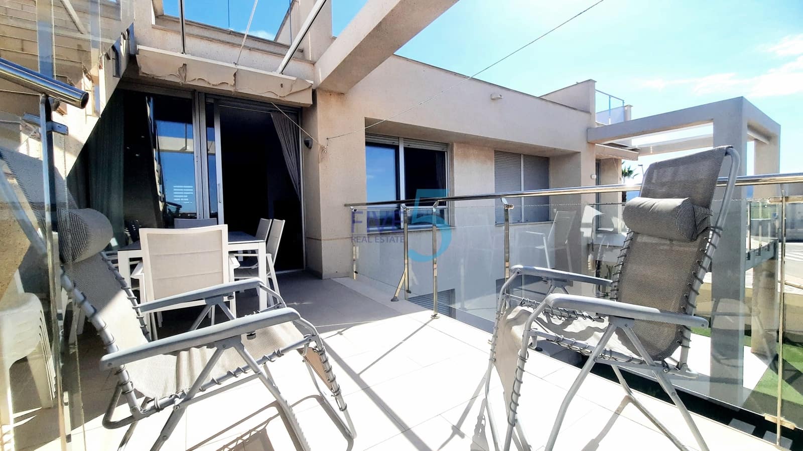 2 soveværelse Lejlighed til salg i Los Urrutias med swimmingpool garage - € 179.950 (Ref: 10172405)