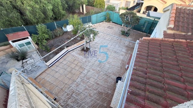 3 soverom Kjedet enebolig til salgs i San Fulgencio med garasje - € 170 000 (Ref: 10172881)