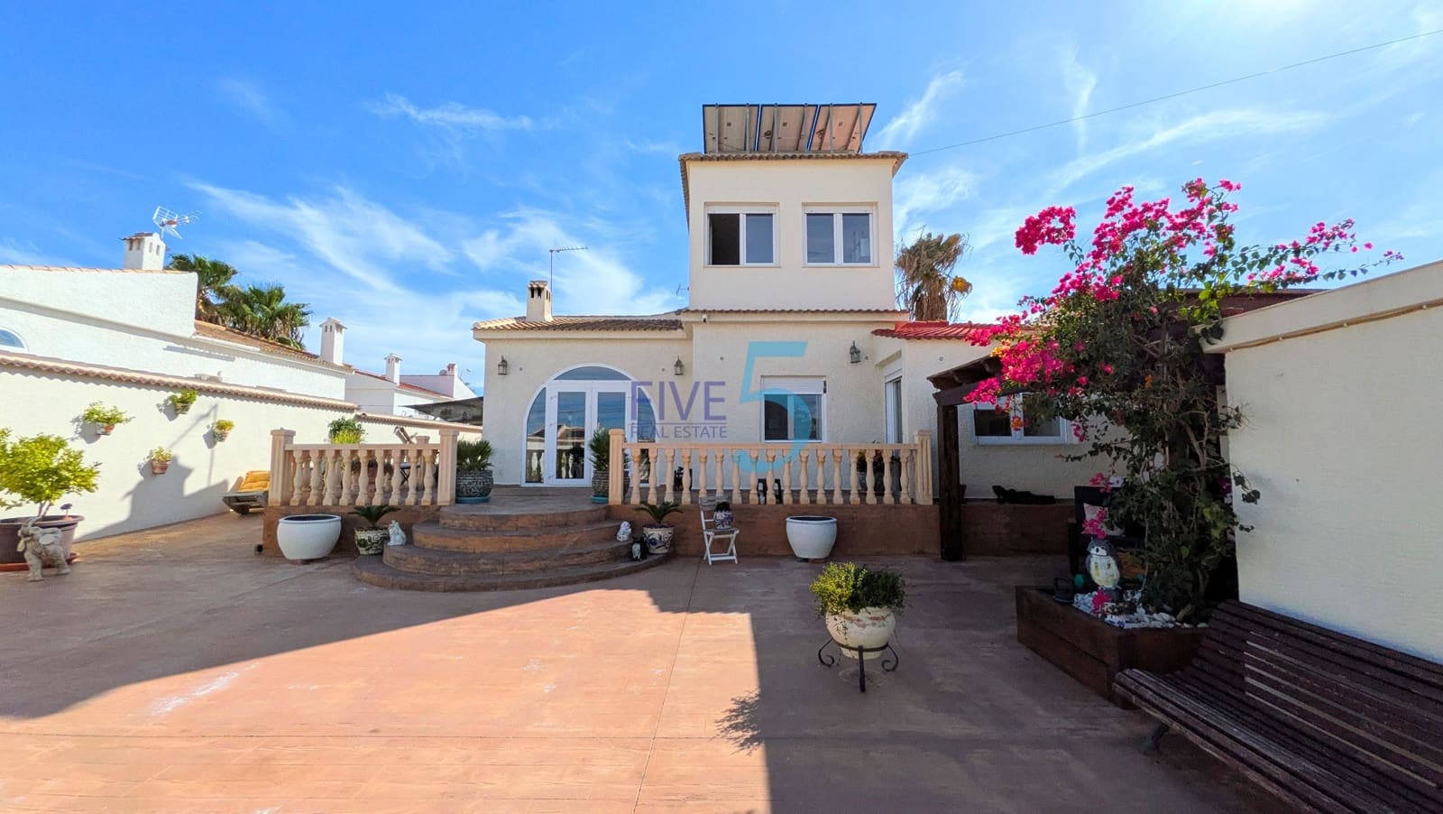 4 sovrum Villa till salu i Torrevieja med pool garage - 399 995 € (Ref: 10174190)