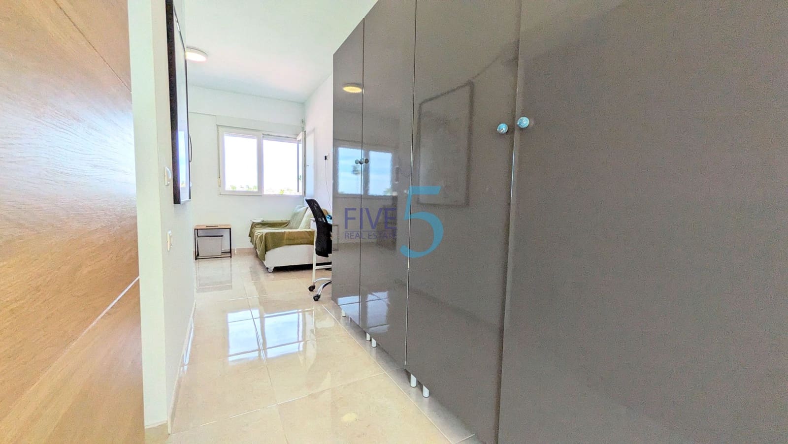 4 sovrum Villa till salu i Torrevieja med pool garage - 399 995 € (Ref: 10174190)