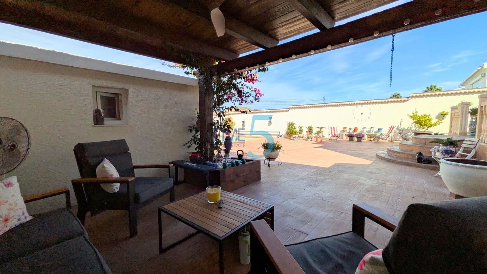 4 sovrum Villa till salu i Torrevieja med pool garage - 399 995 € (Ref: 10174190)