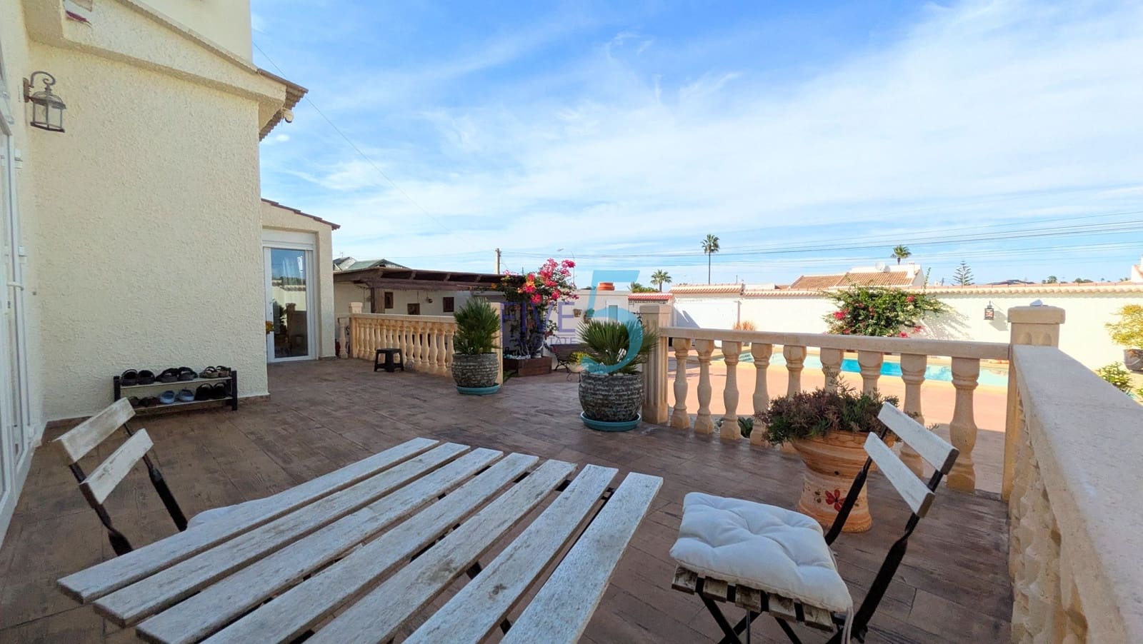 4 sovrum Villa till salu i Torrevieja med pool garage - 399 995 € (Ref: 10174190)