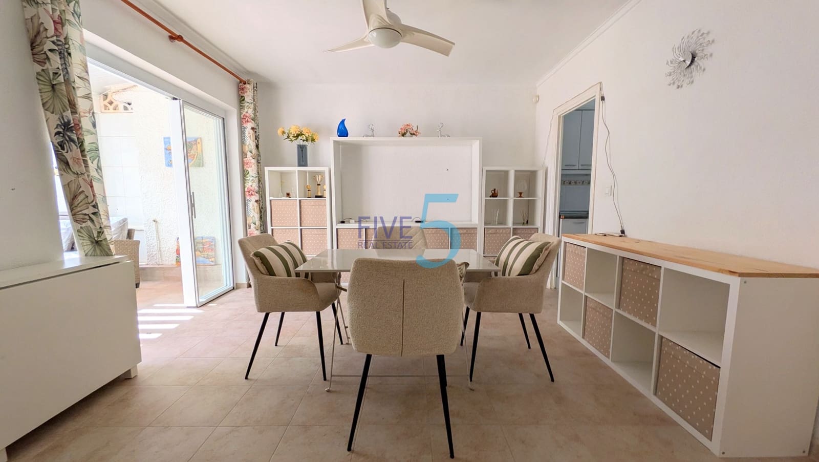 3 soverom Hus til salgs i Torrevieja med svømmebasseng garasje - € 145 000 (Ref: 10174247)