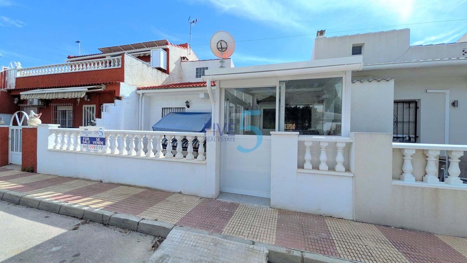 3 soverom Hus til salgs i Torrevieja med svømmebasseng garasje - € 145 000 (Ref: 10174247)