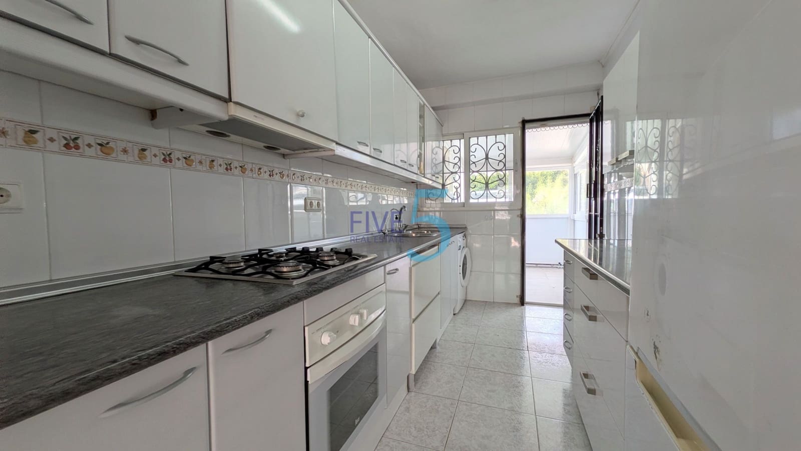 3 soverom Hus til salgs i Torrevieja med svømmebasseng garasje - € 145 000 (Ref: 10174247)