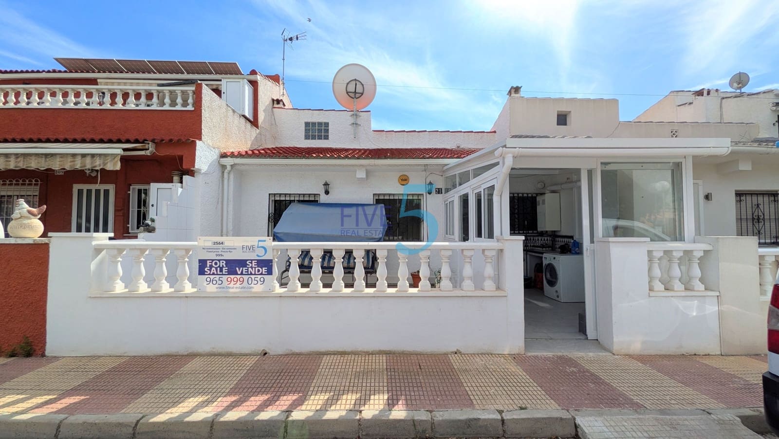 3 soverom Hus til salgs i Torrevieja med svømmebasseng garasje - € 145 000 (Ref: 10174247)