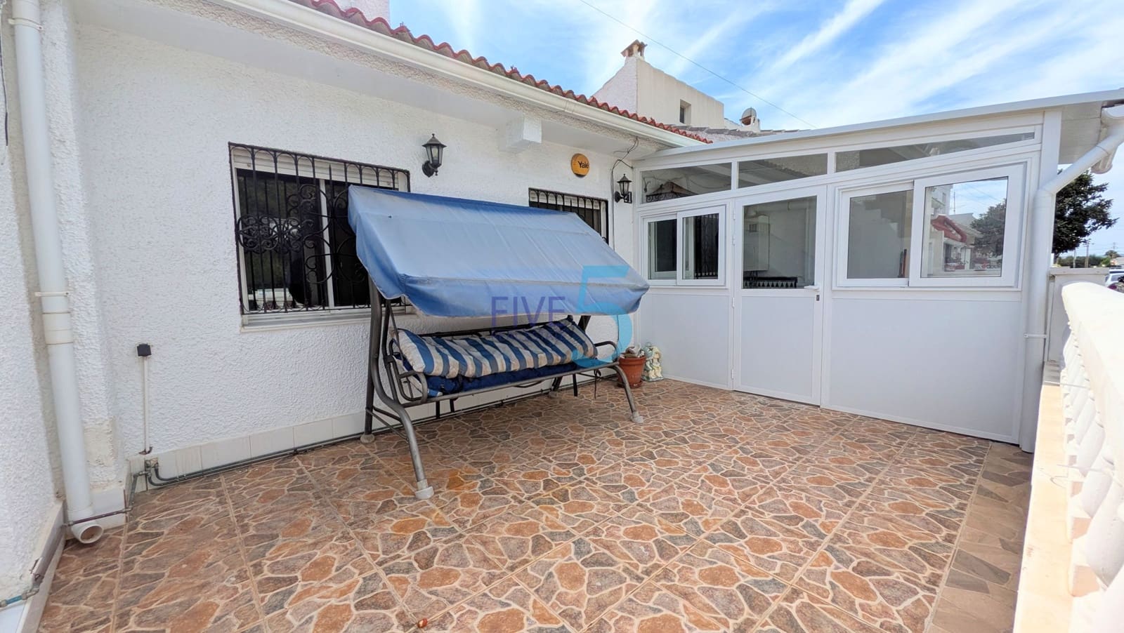3 soverom Hus til salgs i Torrevieja med svømmebasseng garasje - € 145 000 (Ref: 10174247)
