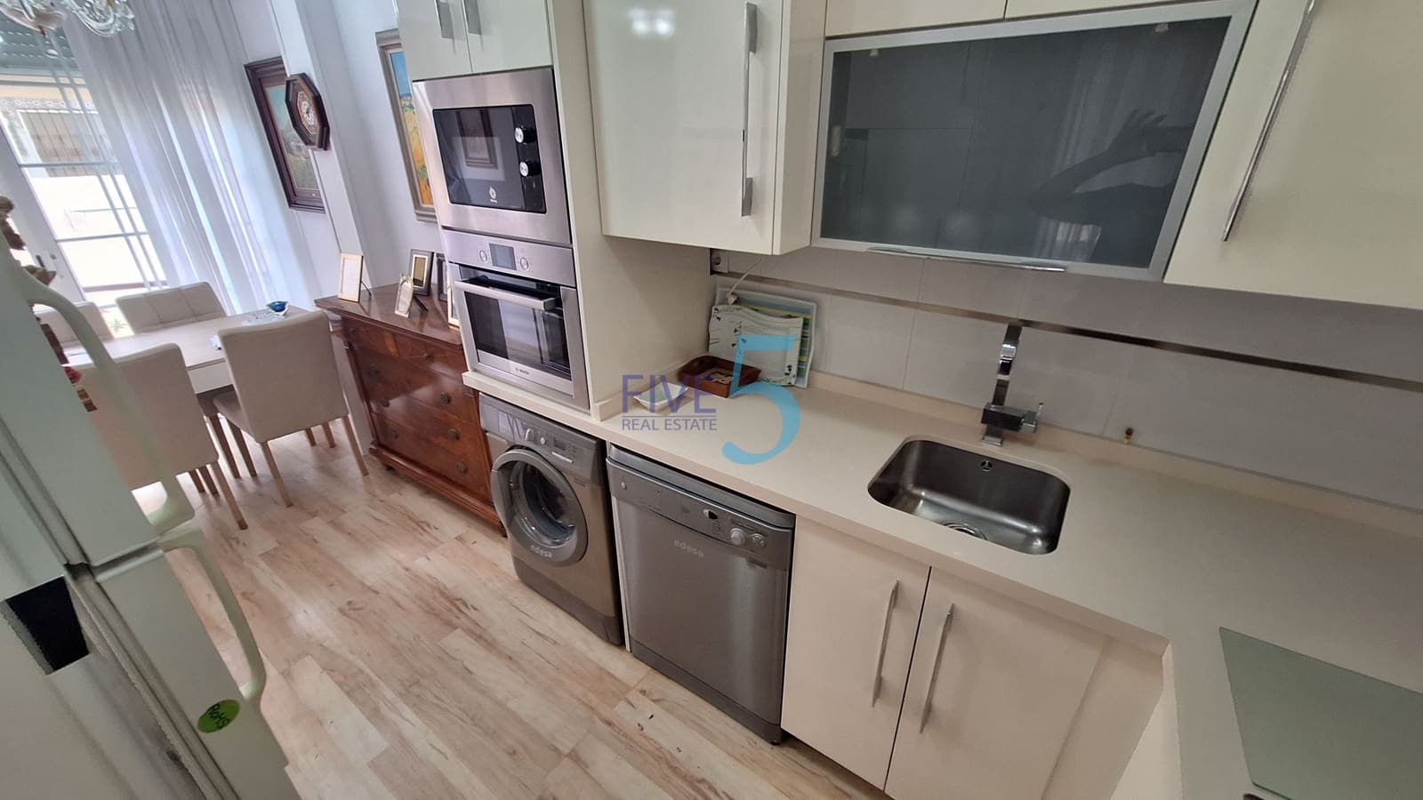 3 chambre Villa/Maison Semi-Mitoyenne à vendre à Guardamar del Segura avec piscine garage - 220 000 € (Ref: 10174248)