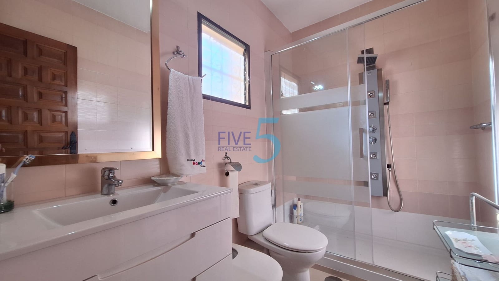 3 chambre Villa/Maison Semi-Mitoyenne à vendre à Guardamar del Segura avec piscine garage - 220 000 € (Ref: 10174248)
