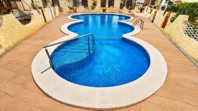 3 Zimmer Doppelhaus zu verkaufen in Guardamar del Segura mit Pool Garage - 220.000 € (Ref: 10174248)