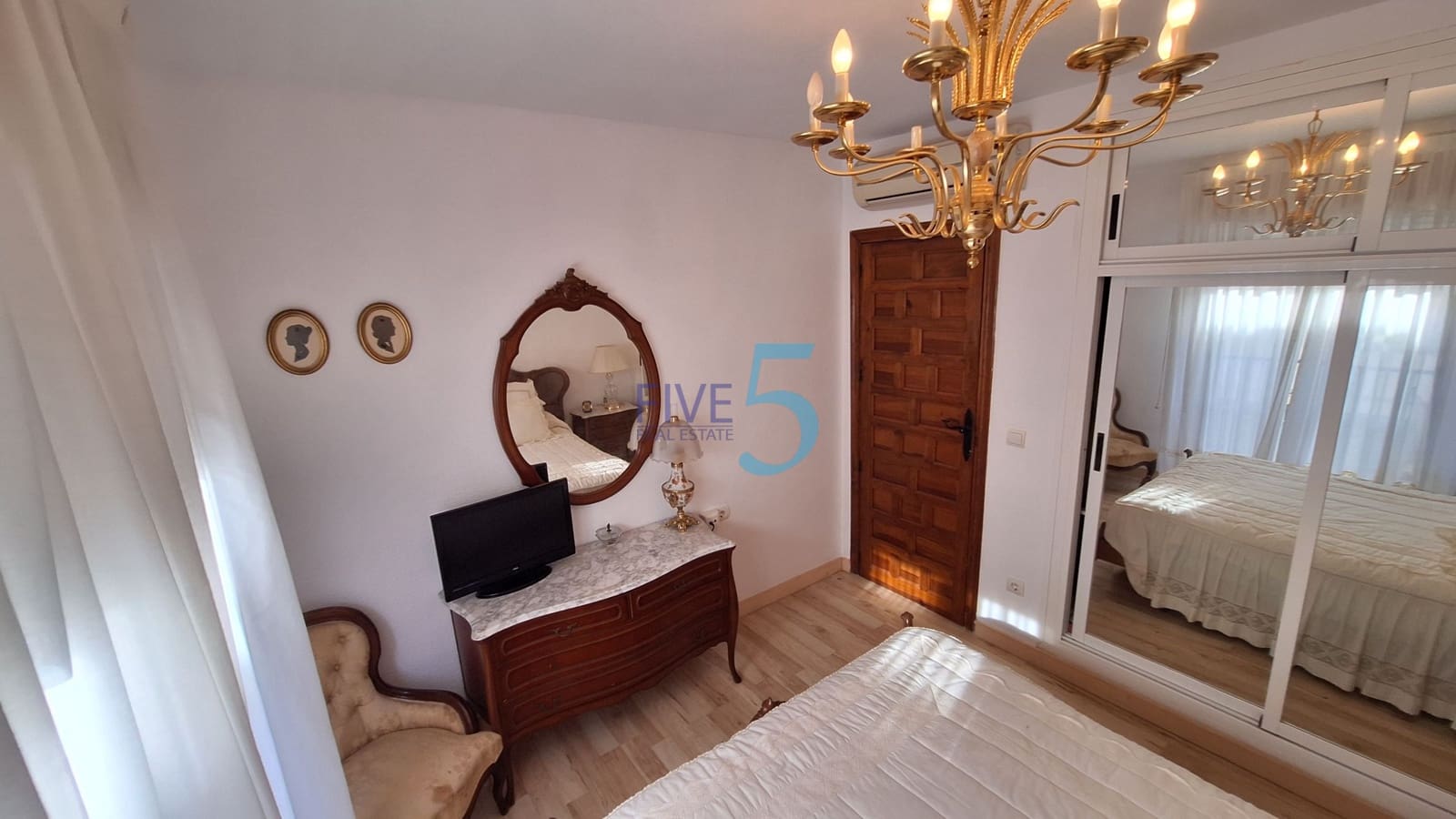 3 chambre Villa/Maison Semi-Mitoyenne à vendre à Guardamar del Segura avec piscine garage - 220 000 € (Ref: 10174248)