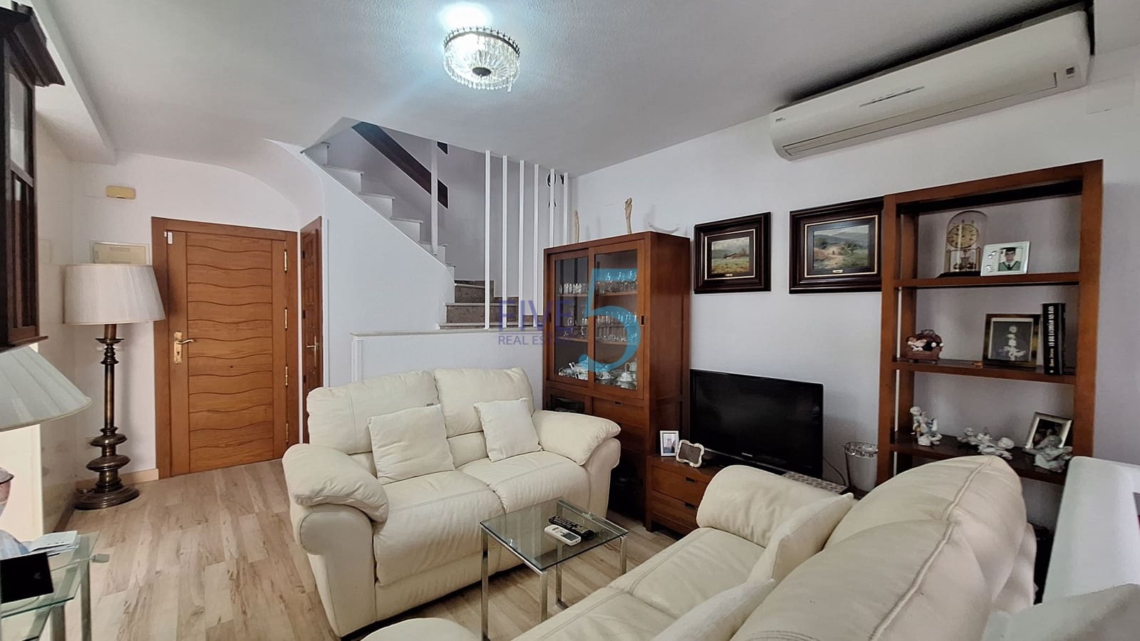 3 chambre Villa/Maison Semi-Mitoyenne à vendre à Guardamar del Segura avec piscine garage - 220 000 € (Ref: 10174248)
