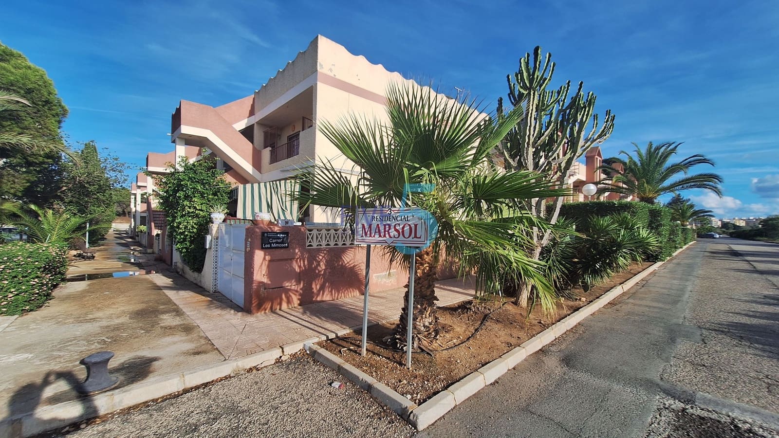 3 chambre Villa/Maison Semi-Mitoyenne à vendre à Guardamar del Segura avec piscine garage - 220 000 € (Ref: 10174248)