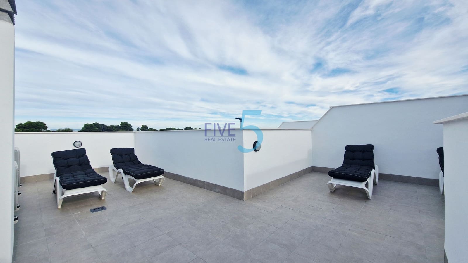 Casa de 3 habitaciones en San Javier en venta con piscina garaje - 395.000 € (Ref: 10175512)