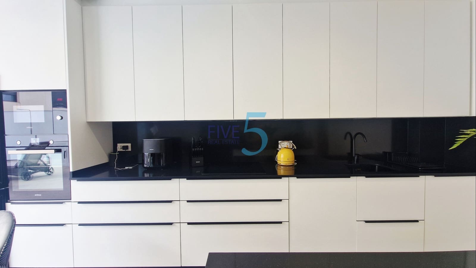 Casa de 3 habitaciones en San Javier en venta con piscina garaje - 395.000 € (Ref: 10175512)