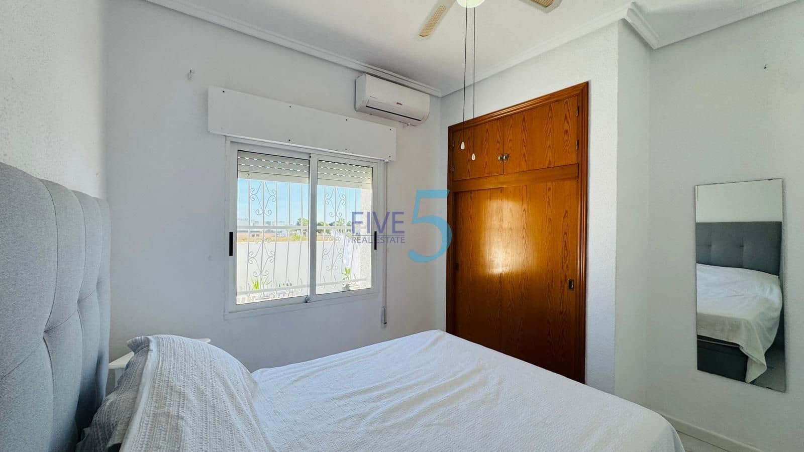 2 soverom Bungalow til salgs i Ciudad Quesada med svømmebasseng garasje - € 199 000 (Ref: 10176165)