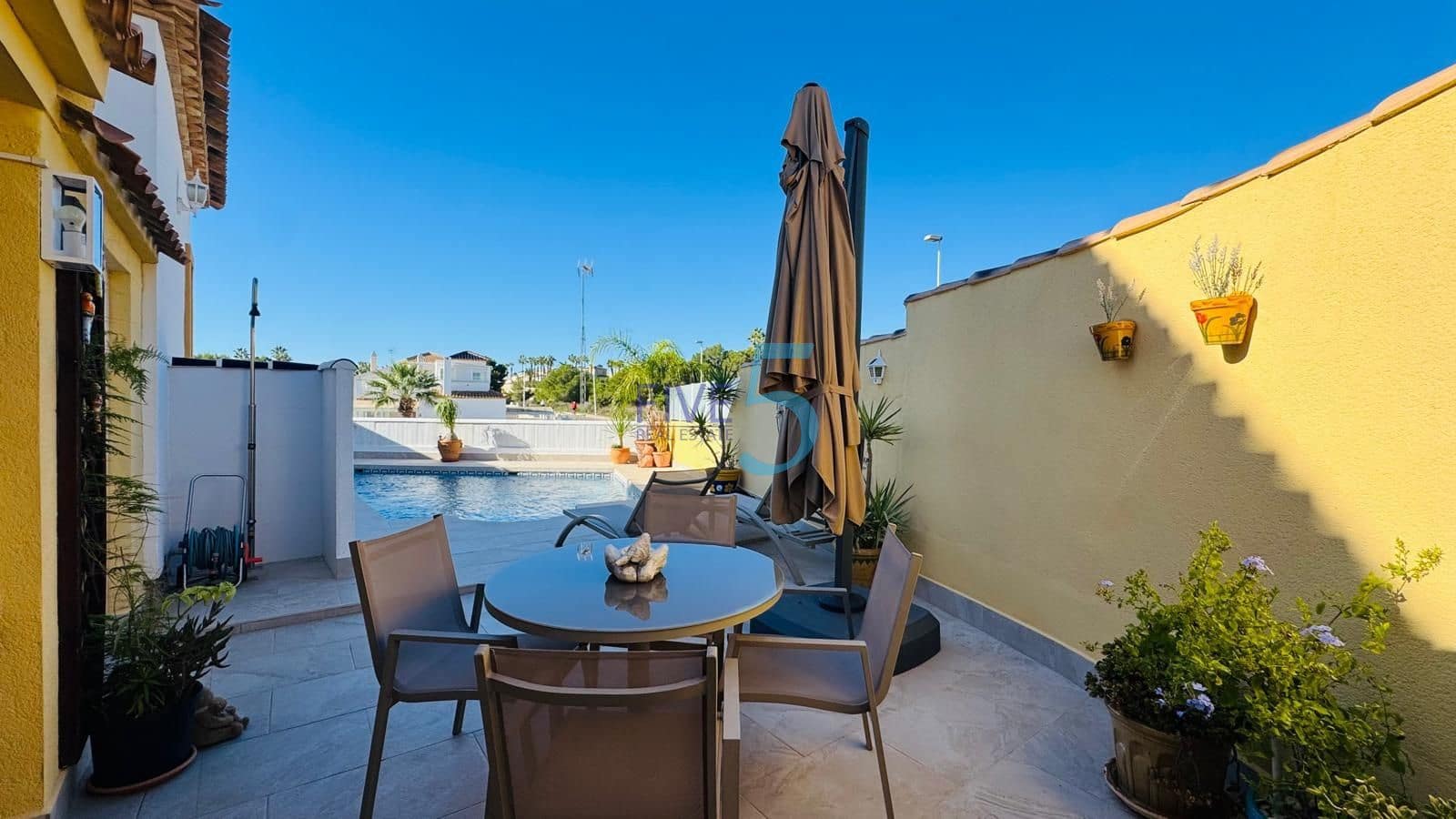 3 bedroom Villa for sale in Los Dolses with pool garage - € 480,000 (Ref: 10179719)