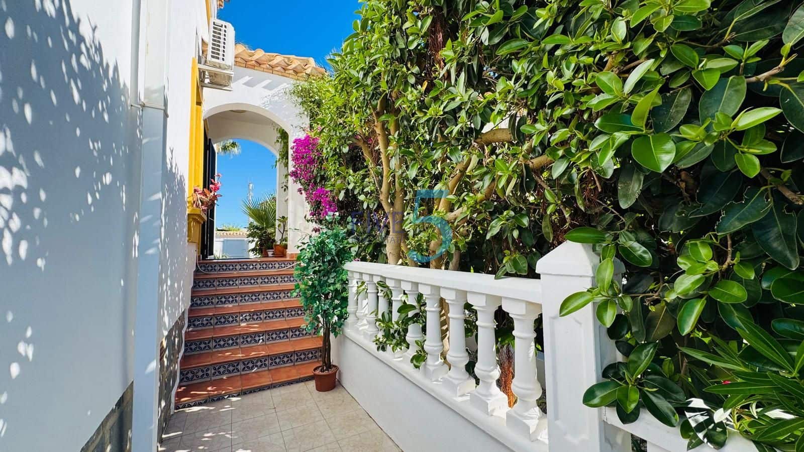 3 bedroom Villa for sale in Los Dolses with pool garage - € 480,000 (Ref: 10179719)