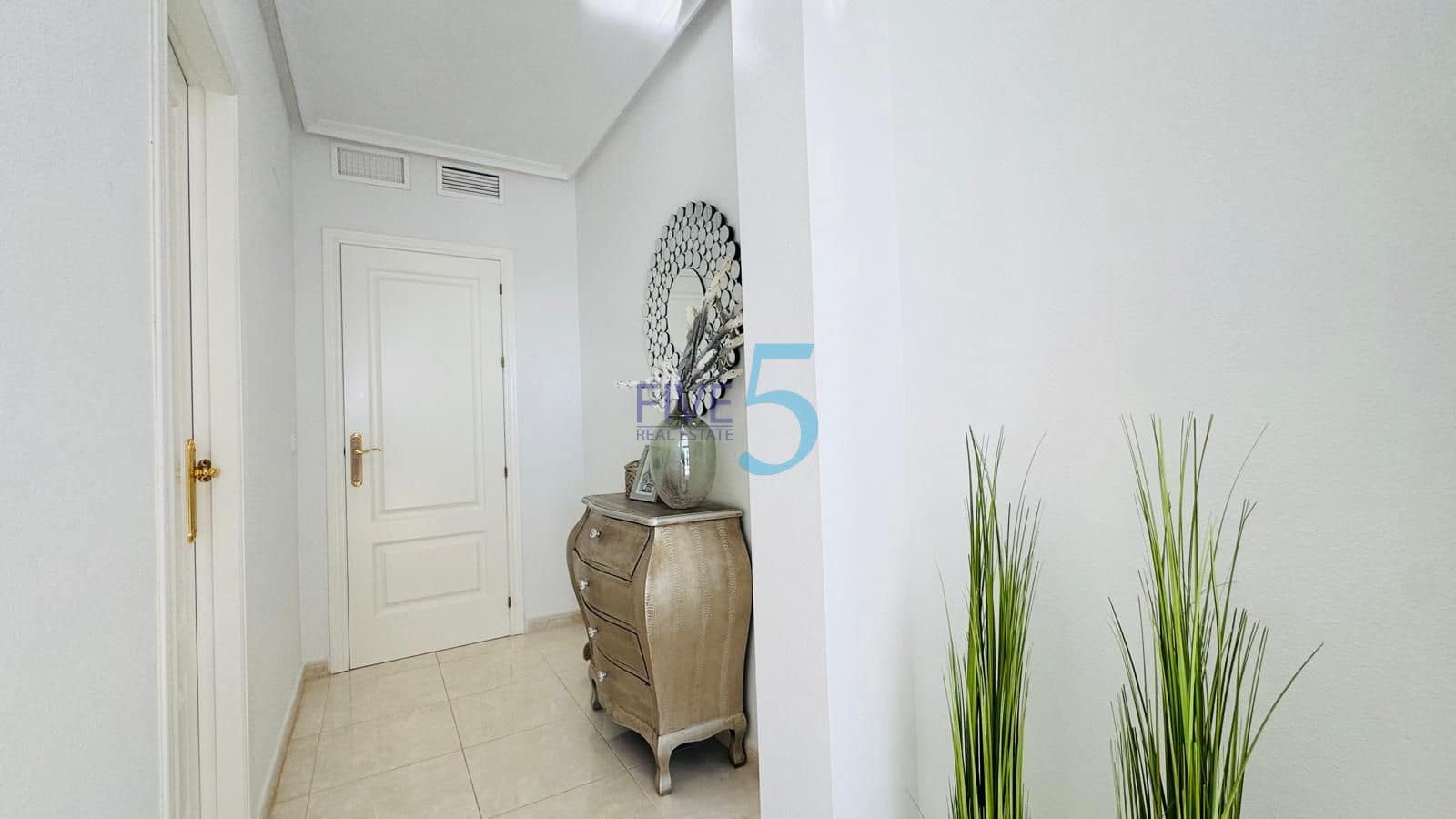 2 soverom Leilighet til salgs i Campoamor med svømmebasseng garasje - € 298 000 (Ref: 10182034)