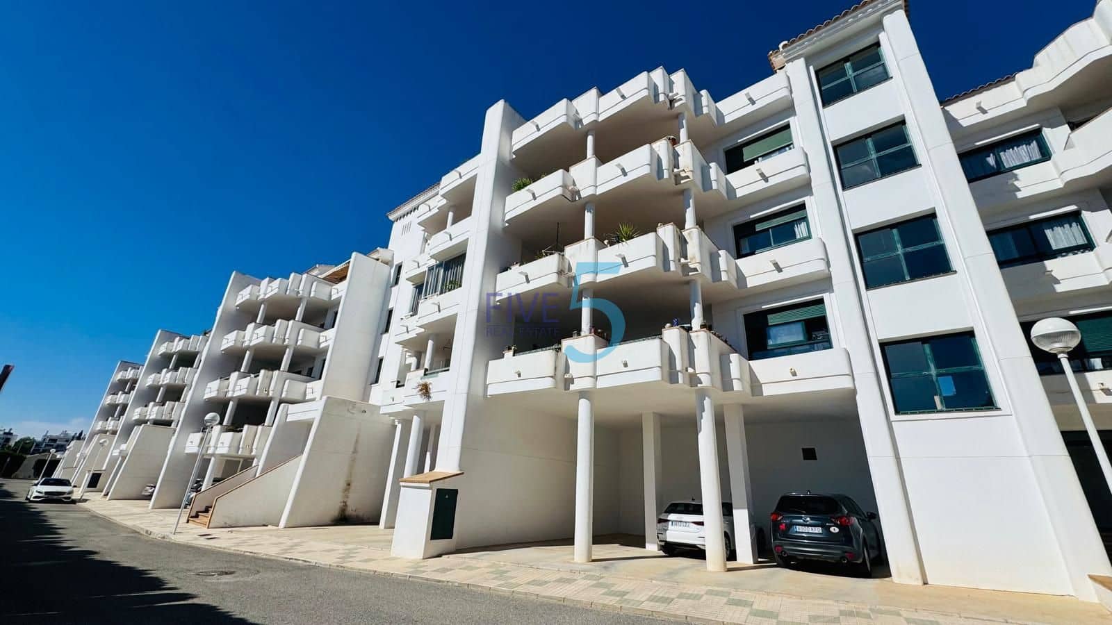 2 soverom Leilighet til salgs i Campoamor med svømmebasseng garasje - € 298 000 (Ref: 10182034)