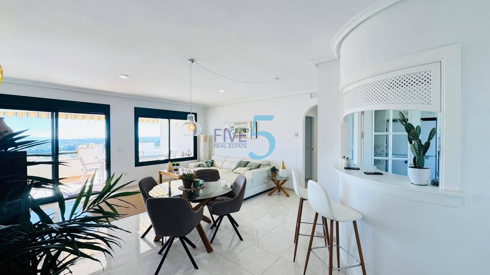 2 soverom Leilighet til salgs i Campoamor med svømmebasseng garasje - € 298 000 (Ref: 10182034)