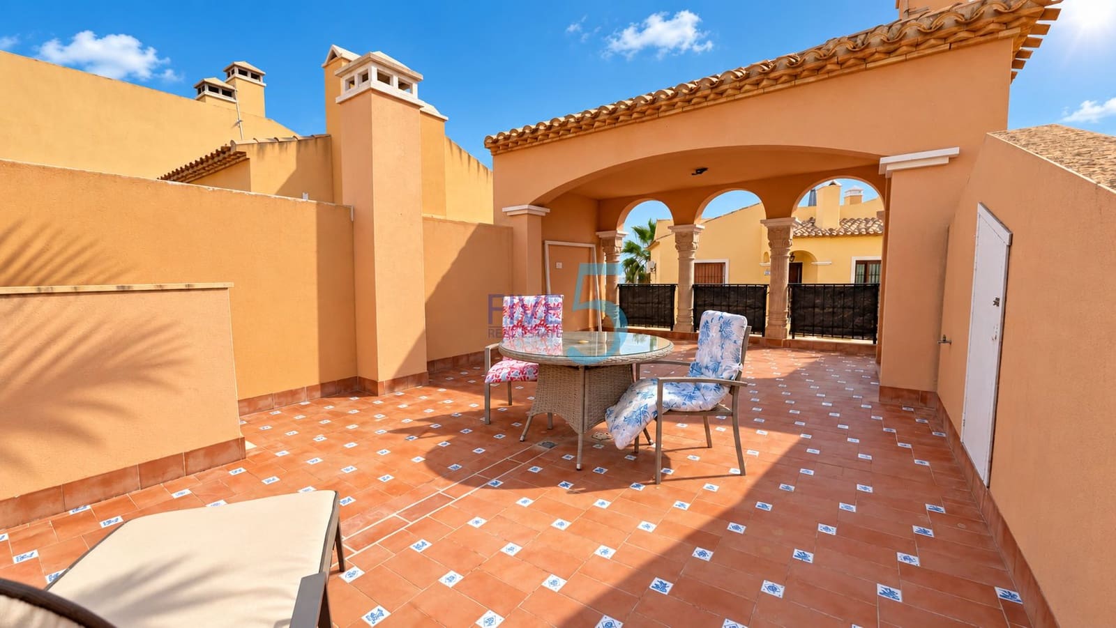 2 bedroom Townhouse for sale in Algorfa with pool garage - € 229,995 (Ref: 10183540)