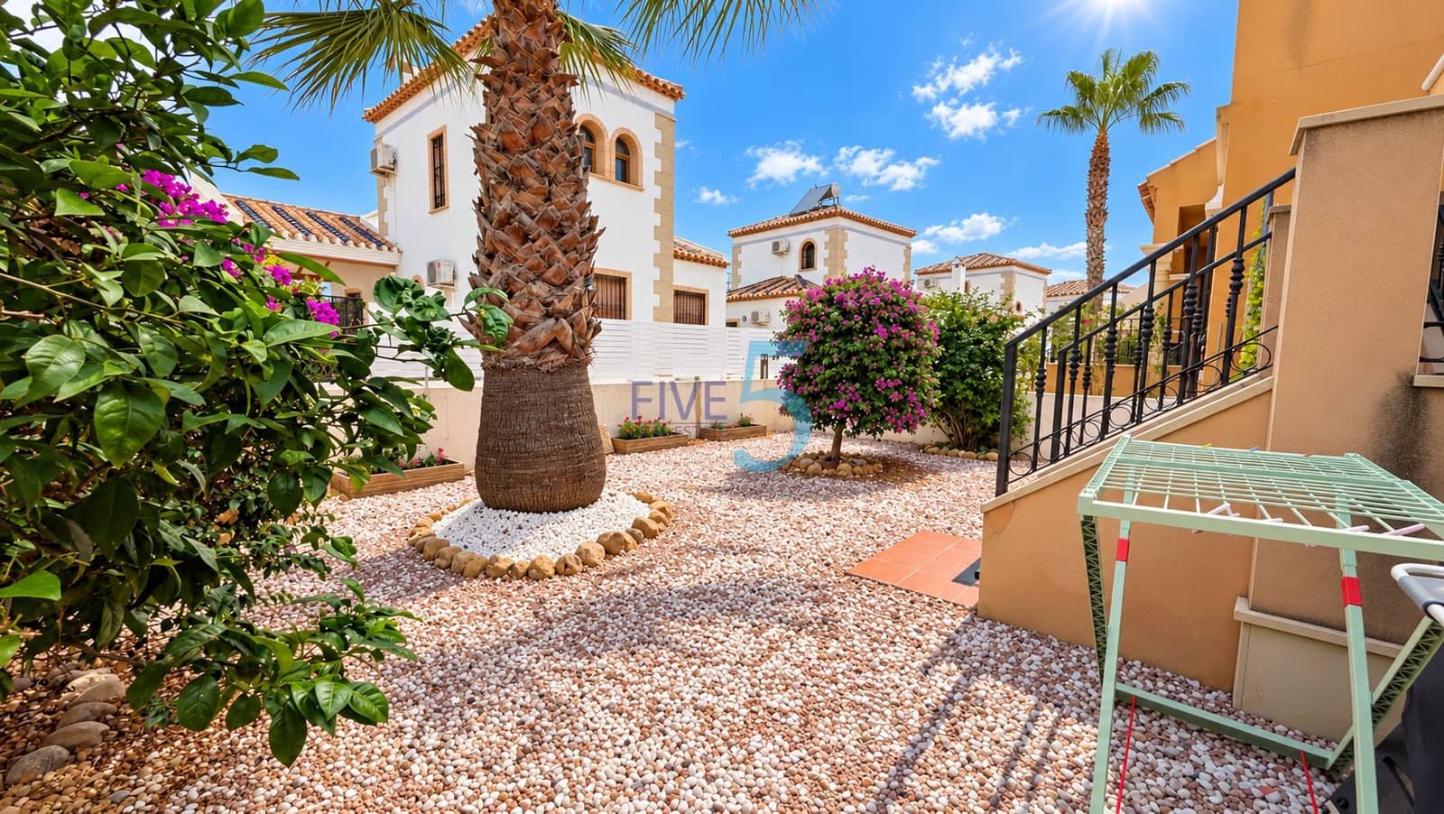 2 bedroom Townhouse for sale in Algorfa with pool garage - € 229,995 (Ref: 10183540)