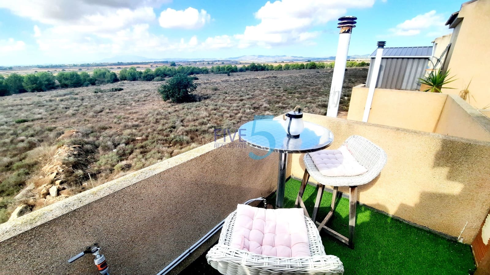 Casa de 2 habitaciones en Balsicas en venta - 130.000 € (Ref: 10185973)