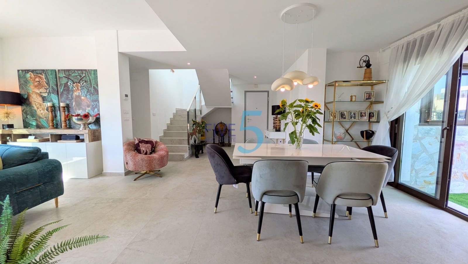 3 bedroom Villa for sale in Algorfa with pool garage - € 610,000 (Ref: 10185974)