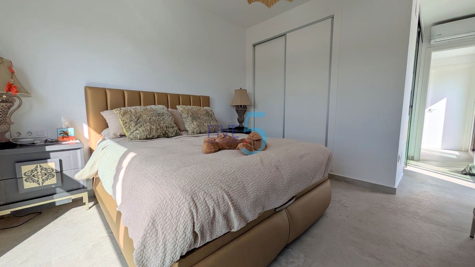 3 bedroom Villa for sale in Algorfa with pool garage - € 610,000 (Ref: 10185974)