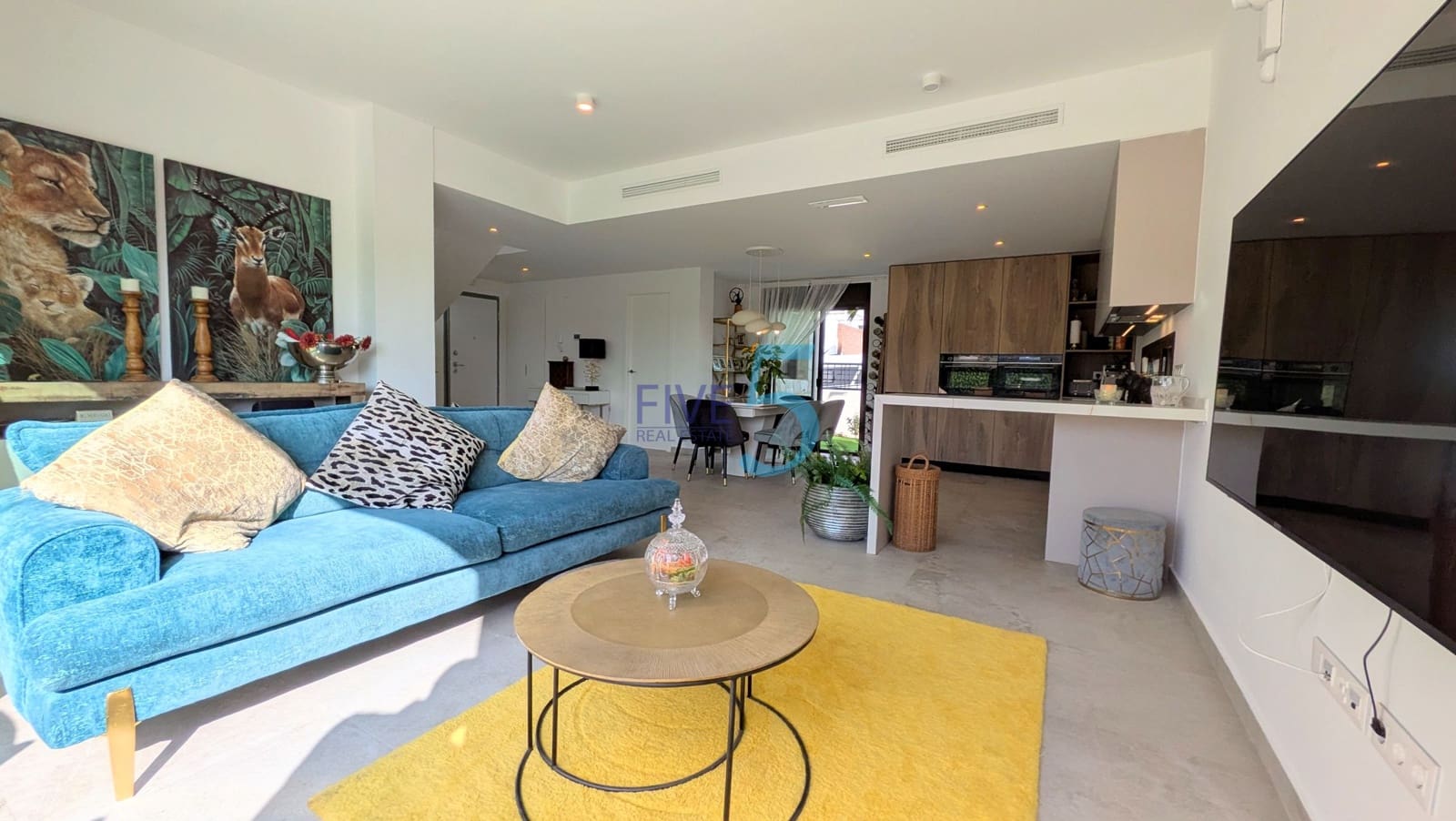3 bedroom Villa for sale in Algorfa with pool garage - € 610,000 (Ref: 10185974)