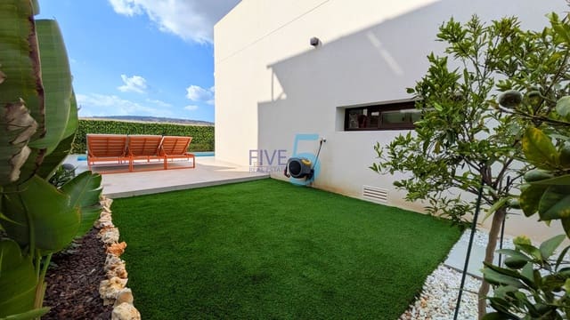 3 bedroom Villa for sale in Algorfa with pool garage - € 610,000 (Ref: 10185974)