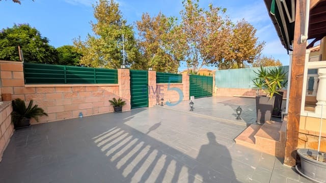 3 quarto Moradia Geminada para venda em Almoradí com piscina garagem - 249 995 € (Ref: 10187643)