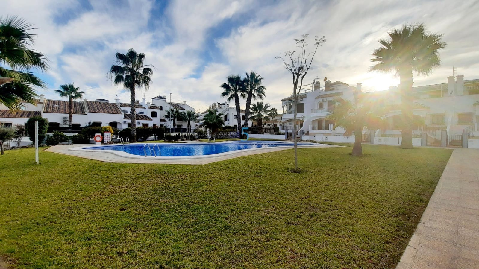 2 sovrum Hus till salu i Villamartin med pool garage - 225 000 € (Ref: 6205013)