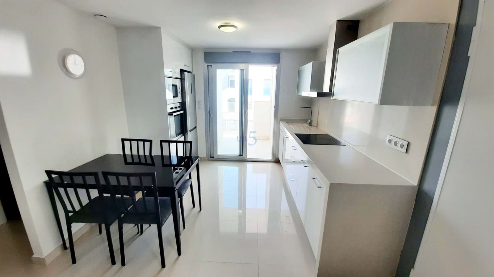 2 soveværelse Lejlighed til salg i Orihuela Costa med swimmingpool garage - € 245.000 (Ref: 6551896)